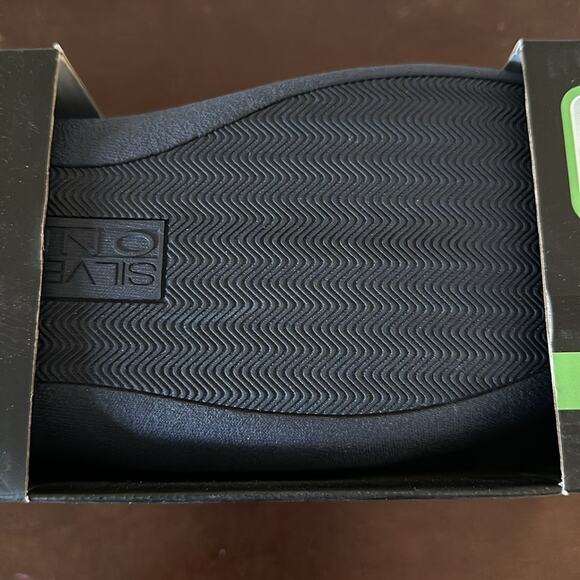 Silver One | Men's Memory Foam Slippers Size L (10/11) NIB - Picture 8 of 9